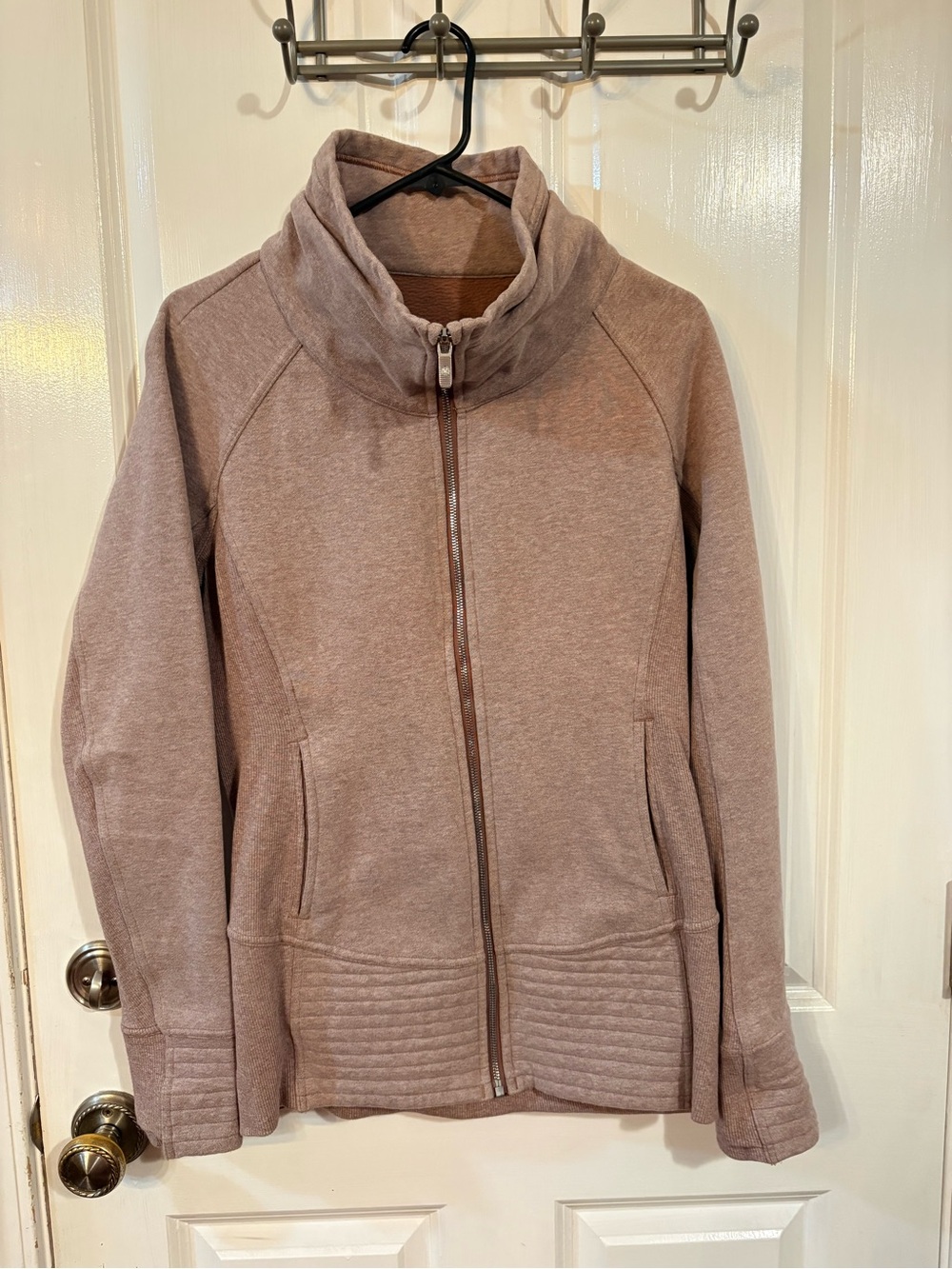 Women’s Full-Zip Mauve Jacket with High Collar